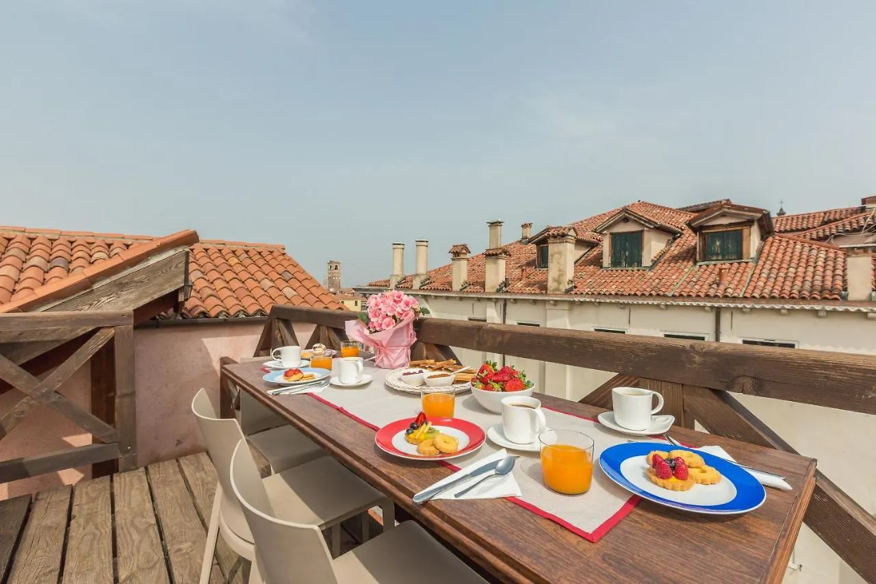 Ca' Remer Grand Canal Apartment Venice